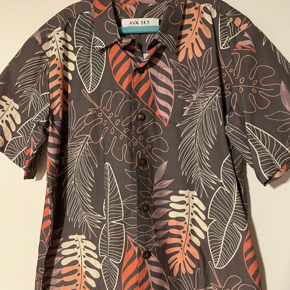 Fighting Eel/Ava Keiki Boy, Size 10. Silver Painted Palms.